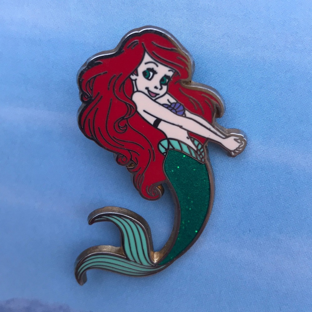 Ariel and Ursula Pin Set - Picture 3 of 9
